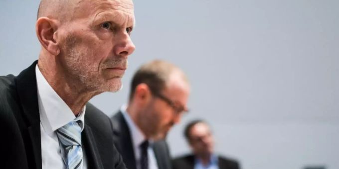 Daniel Koch soll die UEFA und die zwölf EM-Gastgeberstädte unterstützen. Die Auswirkungen der mutierten Variante des Corona-Virus seien noch unklar. Daniel Koch Coronavirus Fussball