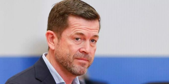 Der ehemalige Verteidigungsminister Karl-Theodor zu Guttenberg ist im Wirecard-Untersuchungsausschuss befragt worden. Foto: Michele Tantussi/Reuters/Pool/dpa Der ehemalige Verteidigungsminister Karl-Theodor zu Guttenberg ist im Wirecard-Untersuchungsausschuss befragt worden. Foto: Michele Tantussi/Reuters/Pool/dpa