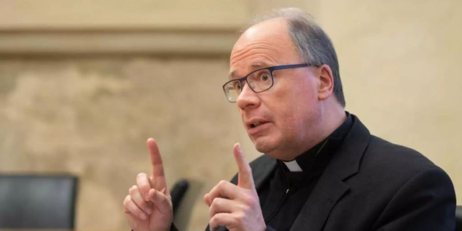 «Das wird noch ein schmerzlicher Prozess werden», sagt der Trierer Bischof Stephan Ackermann über die weitere Missbrauchs-Aufarbeitung. Foto: Harald Tittel/dpa