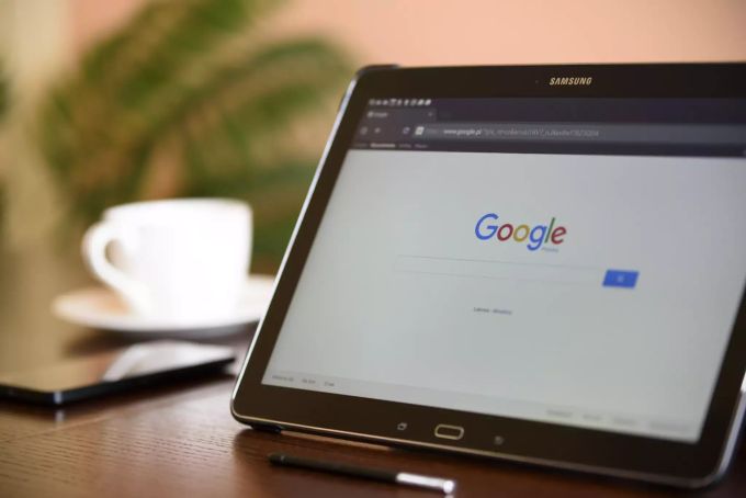 Suchmaschine Apple: Plant der iPhone-Hersteller Google von seinem Thron zu stossen? Google Suchmaschine