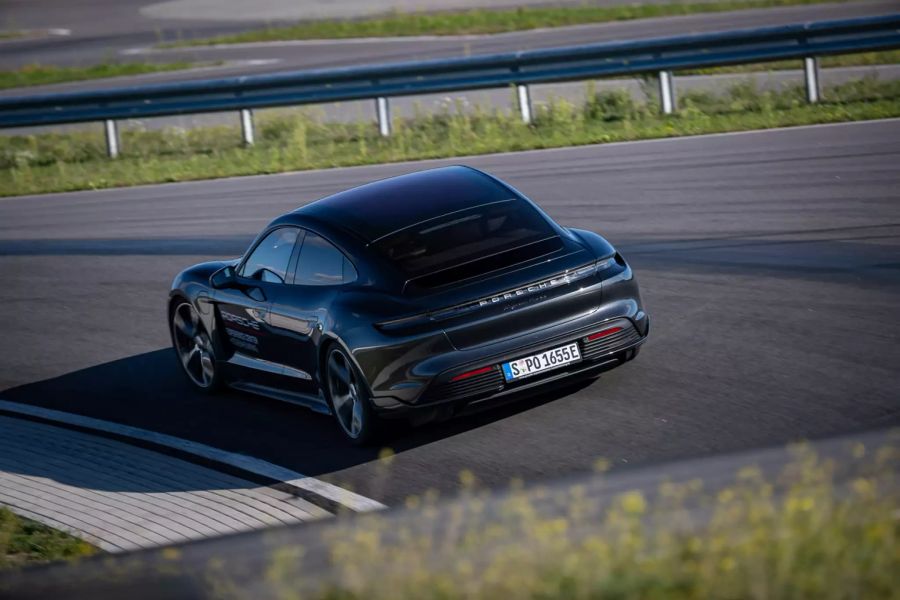 2021 Porsche Taycan Turbo