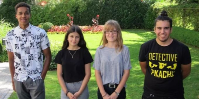 Die neuen Lernenden der Gemeinde Herisau (v.l.): Alfa Djana Casado, Vesa Shkoza, Lea Koller und Moises Ramalho Machado.