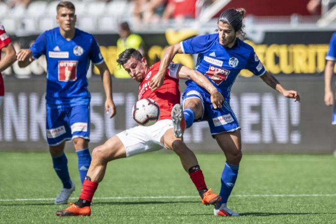 Ein Bild aus dem Jahr 2018: Francisco Rodriguez (r.) im Duell mit Thuns Captain Dennis Hediger. Fc Schaffhausen