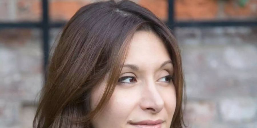 Die Autorin Dina Nayeri wird mit dem Geschwister-Scholl-Preis geehrt. Foto: Anna Leader/KEIN & ABER AG/dpa