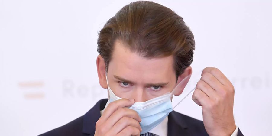 Sebastian Kurz (ÖVP), Bundeskanzler von Österreich, spricht bei einer Pressekonferenz zur Corona-Ampel. Foto: Roland Schlager/APA/dpa