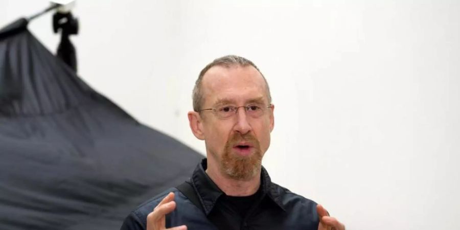 Der US-amerikanische Tänzer und Choreograf William Forsythe (2014). Foto: Arno Burgi/dpa-Zentralbild/dpa