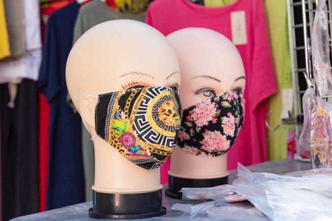 Der Renner: individuell gestaltete Schutzmasken.