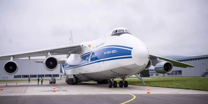 Antonov 124 Emmen