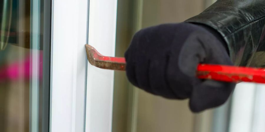 Einbruchdiebstahl in Einfamilienhaus