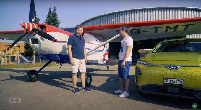 Elektroauto gegen Flugzeug