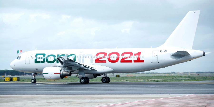 Ein Airbus A320 der italienischen Fluglinie Ita Airways auf dem Flughafen Fiumicino bei Rom.