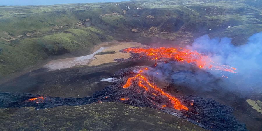 Im März 2021 war der Vulkan Fagradalsfjall aktiv. Er liegt unweit der isländischen Hauptstadt Reykjavik.