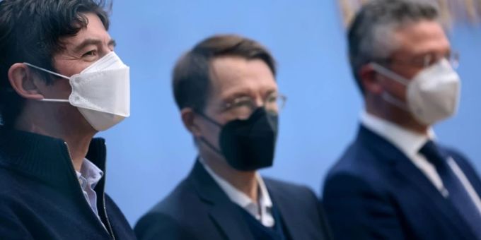 Drosten, Lauterbach und RKI-Präsident Wieler Drosten, Lauterbach und RKI-Präsident Wieler