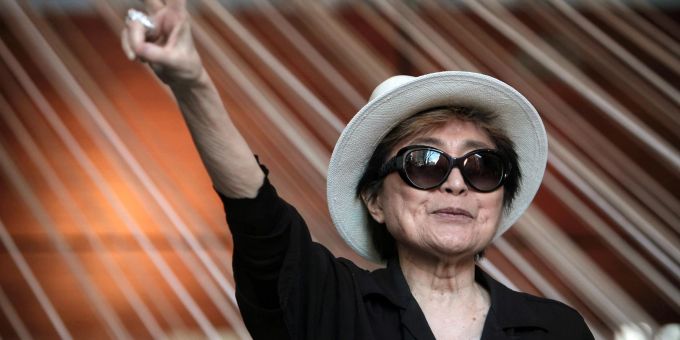Yoko Ono, Menschenrechtsaktivistin und Künstlerin, zeigt ihre pazifistische Grundhaltung auch in der Kunst. (Archivbild) Yoko Ono
