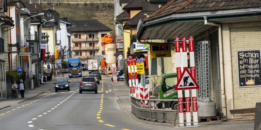 Eine Baustelle an der Bernstrasse in Wolhusen.