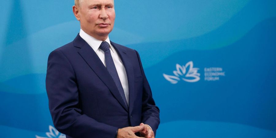 Der russische Präsident Wladimir Putin nimmt in Wladiwostok am 7. Östlichen Wirtschaftsforum teil.