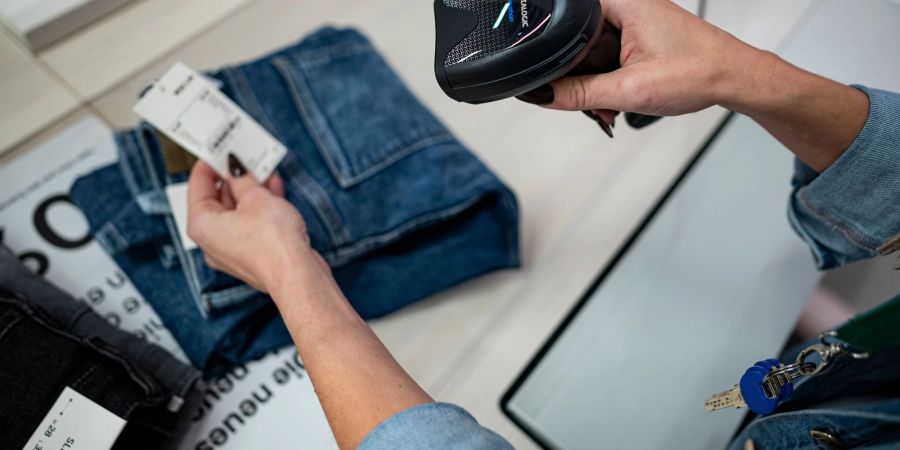 Vor allem im Bereich Handel hat sich das Geschäftsklima deutlich verschlechtert.