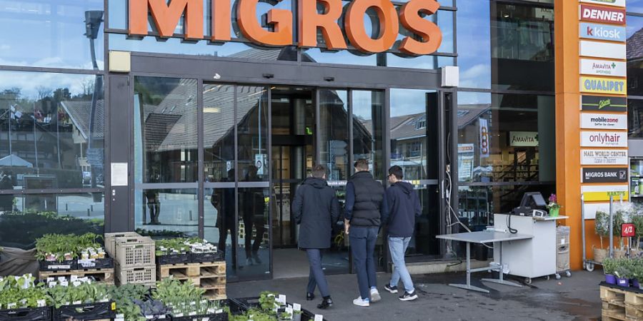 Anfang kommenden Jahres kommt es bei der Migros in Genf zu einer umfassenden Neuorganisation, von der mehrere Hundert Angestellte betroffen sind. (Symbolbild)