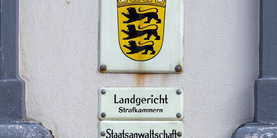 Vor dem Landgericht Ellwangen beginnt heute der Prozess gegen einen Jugendlichen, der eine 78-Jährige angegriffen haben soll, die daraufhin starb.