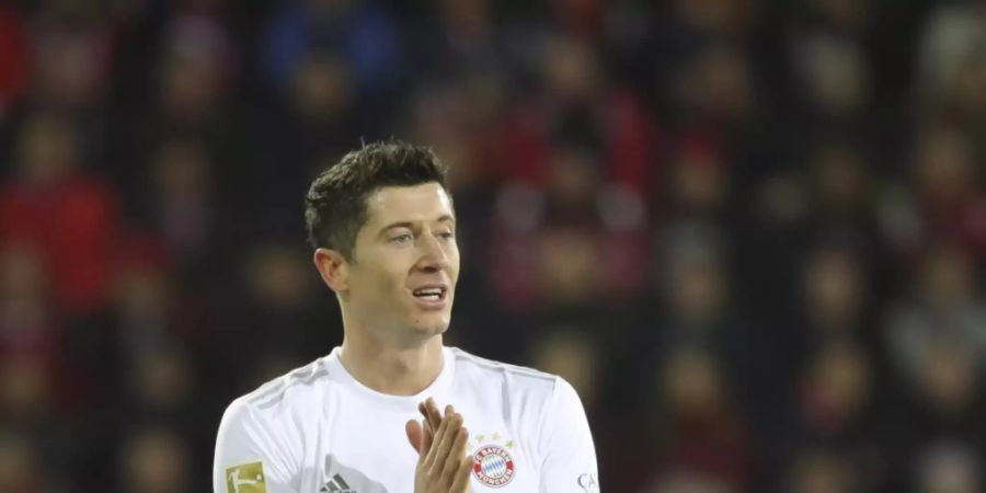 Bayerns Topstürmer Robert Lewandowski steht nach 16 Spieltagen bereits bei 19 Toren