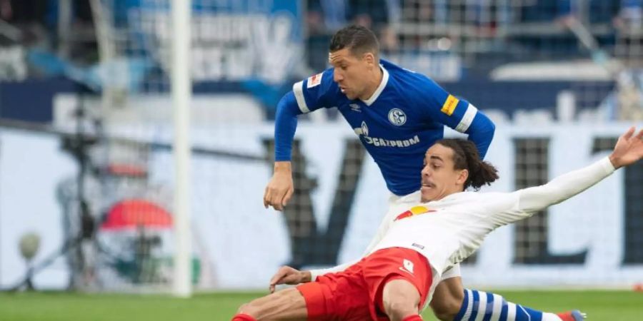 Am 6. Spieltag der Fussball-Bundesliga tritt der FC Schalke 04 bei RB Leipzig an. Foto: Bernd Thissen