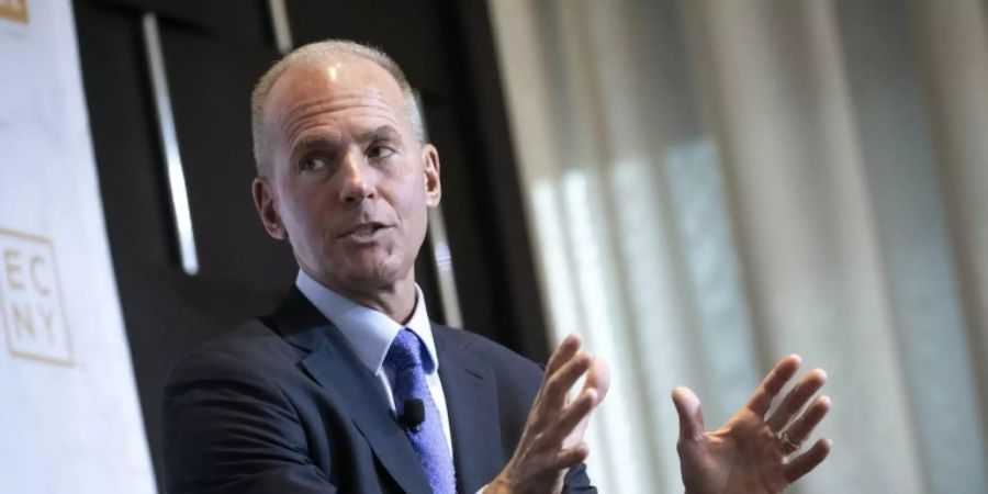 Dennis Muilenburg
