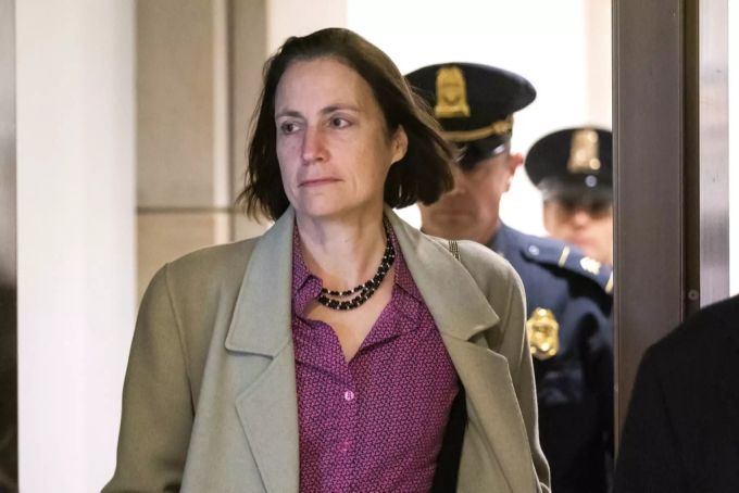 Fiona Hill bei den Anhörungen im Zusammenhang mit dem Impeachment-Verfahren. hill