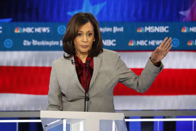 Kamala Harris bei einer TV-Debatte der US-Demokraten. Election 2020 Debate