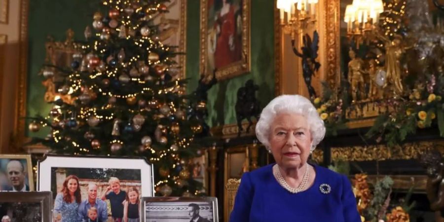 Die britische Königin Elizabeth II. während ihrer Weihnachtsansprache im Schloss Windsor. Foto: Steve Parsons/PA Wire/dpa
