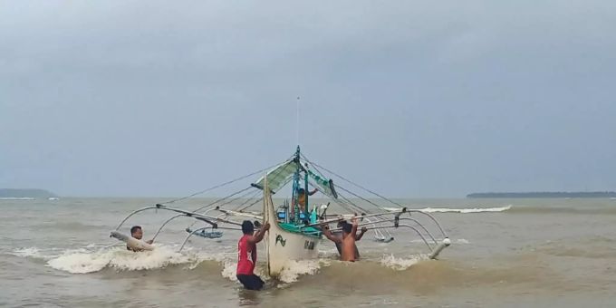 Fischer auf der Insel Samar Fischer auf der Insel Samar