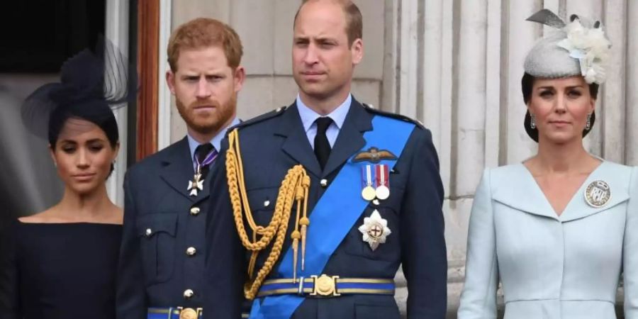 Zwischen Herzogin Meghan, Prinz Harry, Prinz William und Herzogin Kate herrscht Eiszeit (v. l. n. r.).