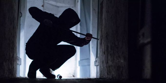 In Neuhausen SH wurden Gegenstände im Wert von mehreren zehntausend Franken gestohlen. einbruch