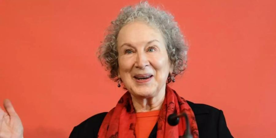 Die kanadische Autorin Margaret Atwood mag nicht als Feministin bezeichnet werden. Foto: Arne Dedert/dpa