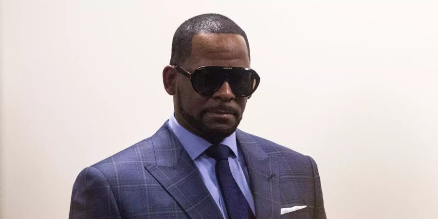 Neuer Vorwurf gegen R. Kelly: Ausweis für Hochzeit gefälscht?