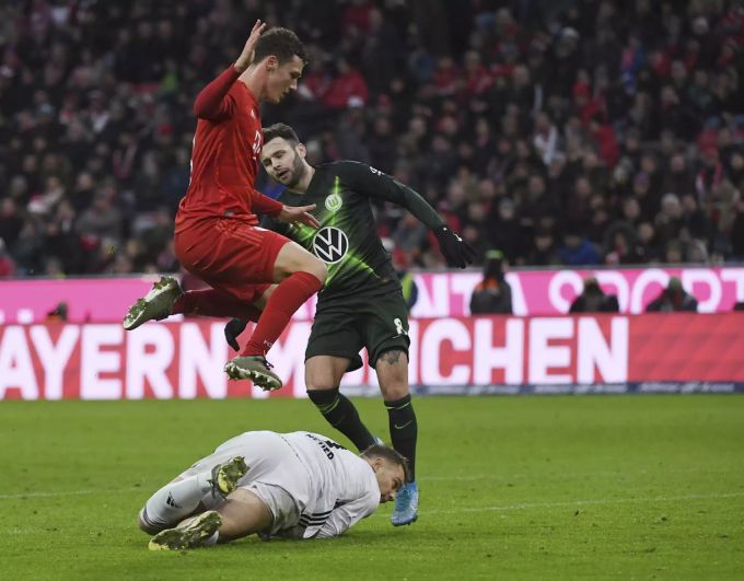 Torwart Manuel Neuer im Einsatz in der Bundesliga. Manuel Neuer