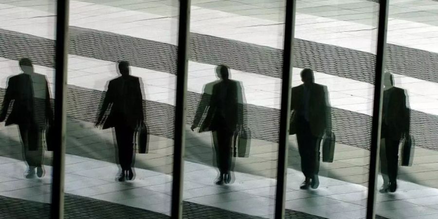 Managergehälter sollen künftig gedeckelt werden - auf eine Summe, die der Aufsichtsrat eines Unternehmens festlegen kann. Foto: Oliver Berg/dpa