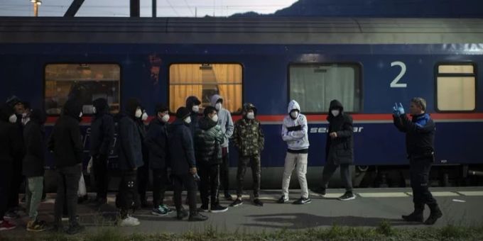 «Reines Durchwinken» - Deutschland kritisiert die Schweizer Asylpolitik