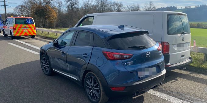Der Autofahrer verlor während der Fahrt das Bewusstsein Unfall Hüttlingen TG