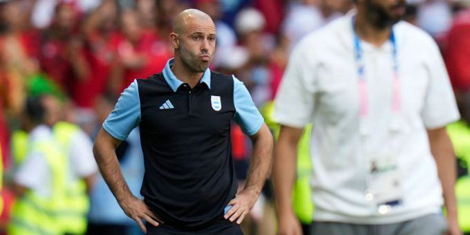 Javier Mascherano tobt nach dem Skandal-Auftakt bei Olympia 2024. Olympia 2024 Mascherano Argentinien