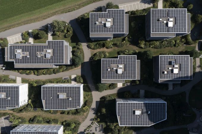Das grösste Ausbaupotenzial für Solaranlagen bieten laut dem Bund die Gebäude. (Symbolbild) Ausbaupotenzial Solarflächen Stromgesetz