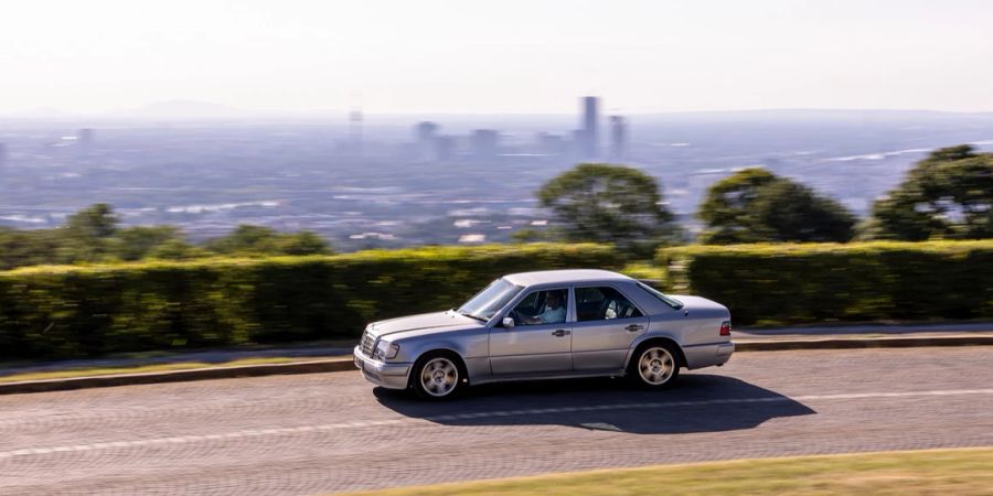 Mercedes Benz W124