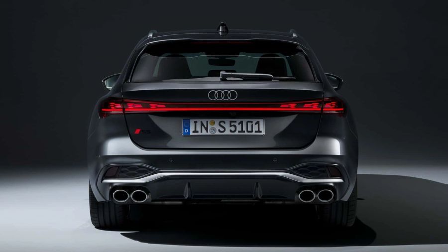 2024 Audi S5, Heck mit massiven Auspuffrohren