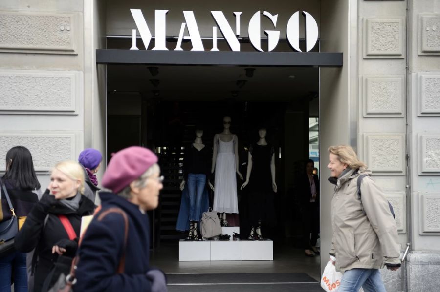 Die Modekette Mango setzt neuerdings auf KI-Models.