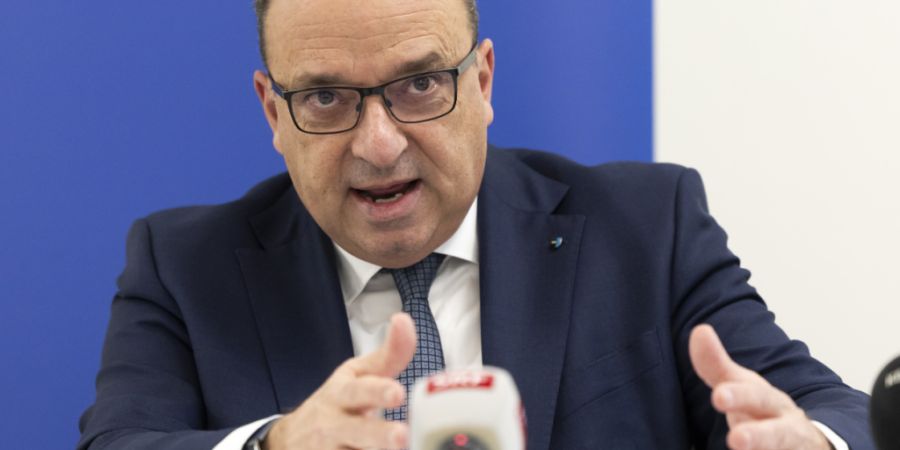 «Zu fundamentaler zentralistischer Eingriff»: Markus Dieth, Präsident der Konferenz der Kantonsregierungen, engagiert sich vor den Medien für ein Nein zur Individualbesteuerung am 8. ...