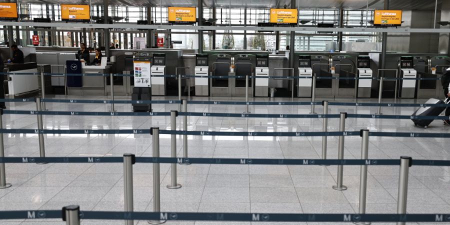 Wegen dem Streik des Lufthansa-Personals fallen erneut zahlreiche Flüge aus. (Archivbild)