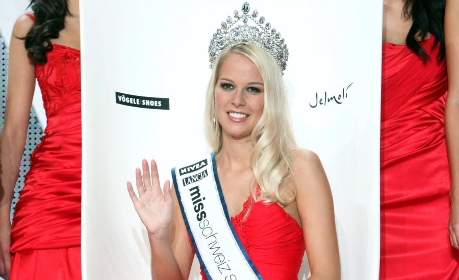 Ins Rampenlicht trat die heute 38-Jährige im Jahr 2009, als sie zur Miss Schweiz gekürt wurde.