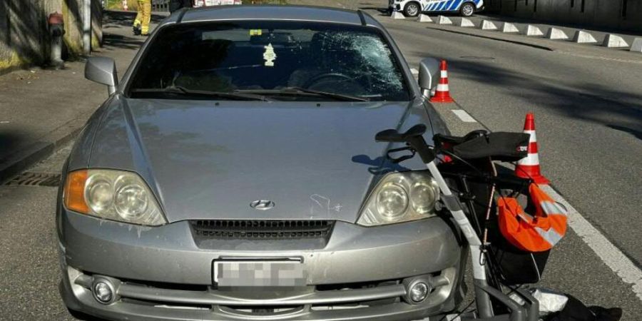 Eine junge Autolenkerin hat im August 2024 in Brugg AG eine Rentnerin angefahren und schwer verletzt. Das Aargauer Obergericht hat die Lenkerin verurteilt und den Freispruch durch das B...