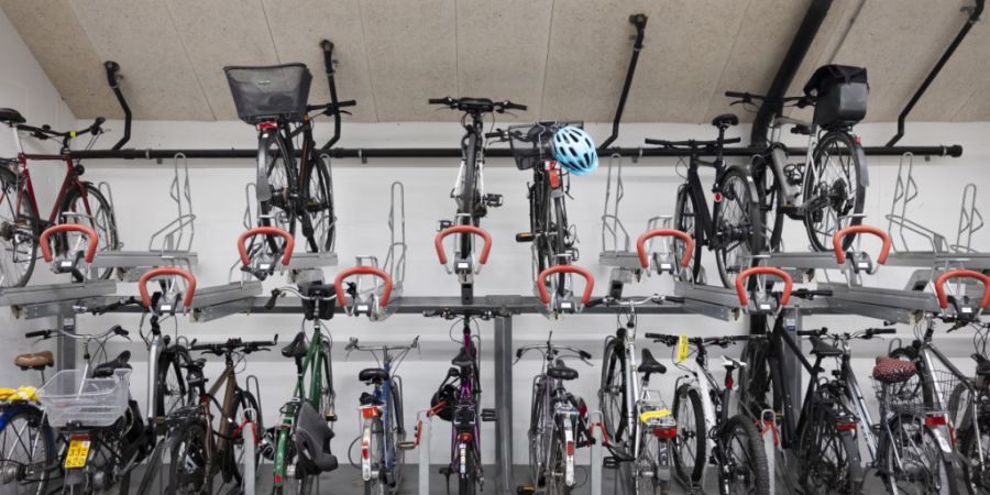 Die Velostation beim Bahnhofzugang Länggasse soll dereinst 1'050 Abstellplätze umfassen. (Symbolbild)