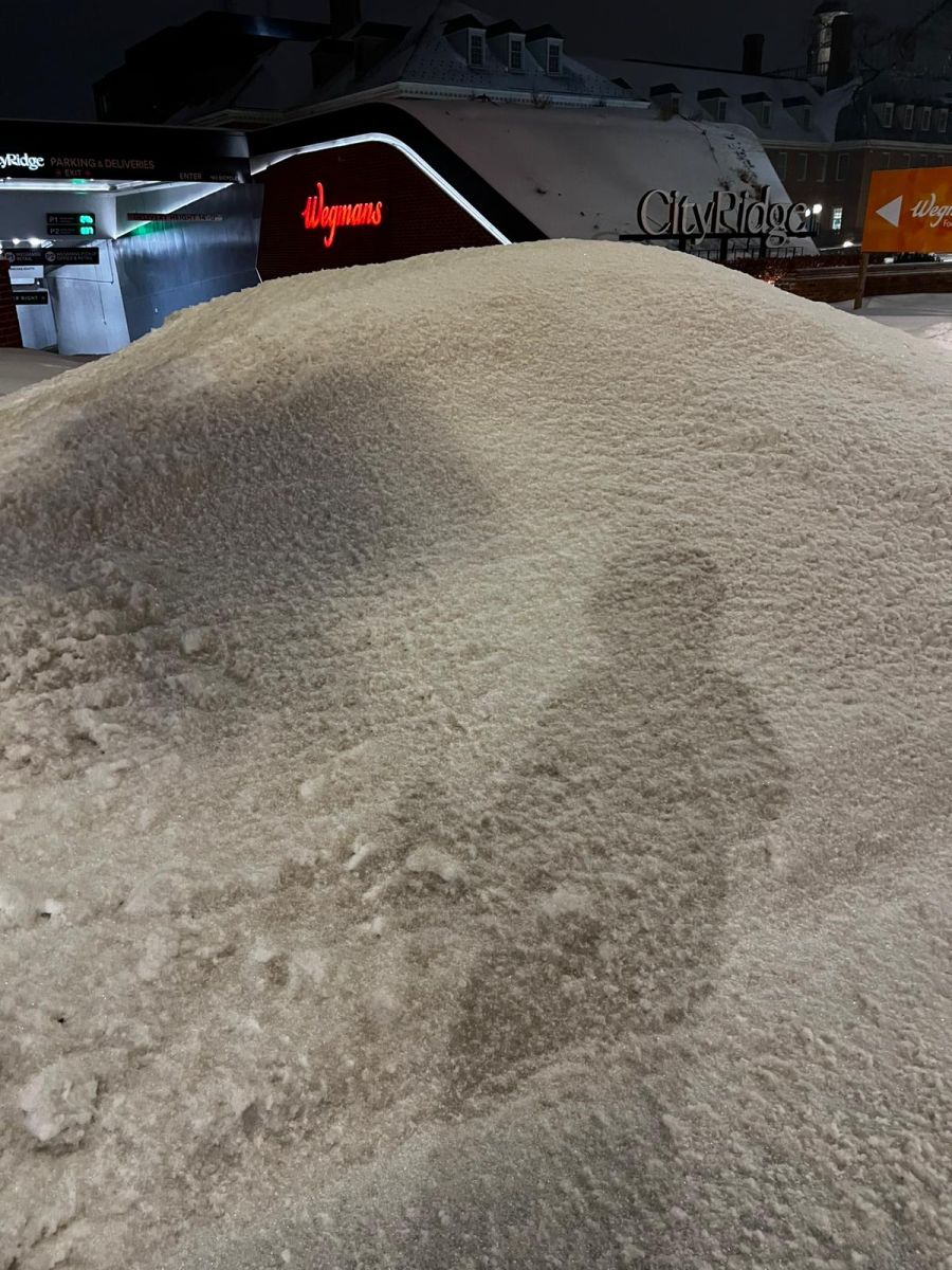 Unter dem Schnee sei es glatt.