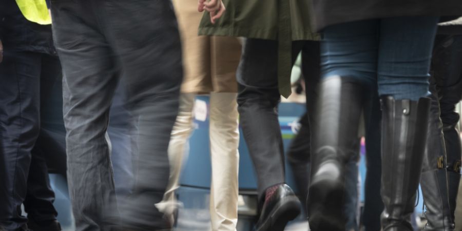 Ein breit abgestütztes Berner Komitee wirbt für ein Nein zur SVP-Zuwanderungsinitiative, über die im Juni abgestimmt wird. (Symbolbild)